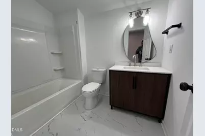 110 N Sellers Street, Selma, NC 27576 - Photo 8