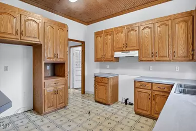 145 Granite Street, Henderson, NC 27536 - Photo 6