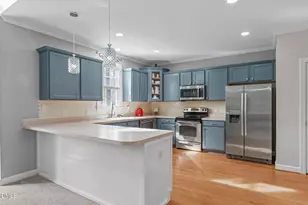 105 Tuska Hills Dr, Holly Springs, NC 27540 - Photo 2