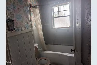 112 N Secrest Street, Kinston, NC 28501 - Photo 30