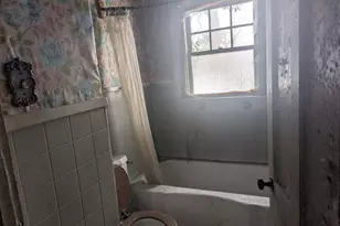 112 N Secrest St, Kinston, NC 28501 - Photo 30