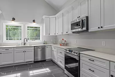 202 W Main Street, Sanford, NC 27332 - Photo 30