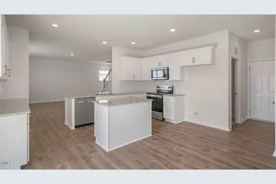 61 Hanging Elm Lane, Fuquay Varina, NC 27526 - Photo 8