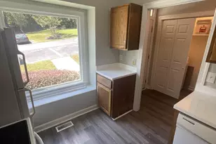 6140 Loch Laural Ln, Raleigh, NC 27613 - Photo 4