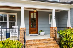 126 W Circle Dr, Cary, NC 27511 - Photo 4