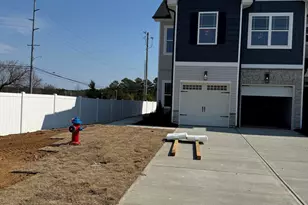 21 Joyner Park Dr, Rocky Mount, NC 27803 - Photo 1