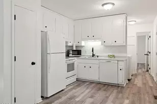 305 S 13th St, Lillington, NC 27546 - Photo 6