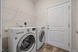 178 Woodwater Cir, Lillington, NC 27546 - Photo 16