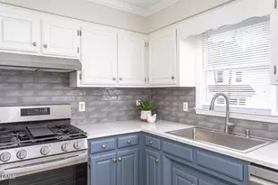 203 Wood Hollow Dr, Cary, NC 27513 - Photo 8