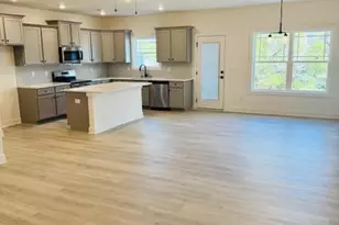 27 Joyner Park Dr, Rocky Mount, NC 27803 - Photo 8