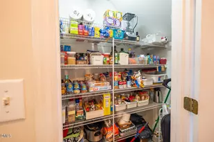 113 Sudbury Ln, Chapel Hill, NC 27516 - Photo 18