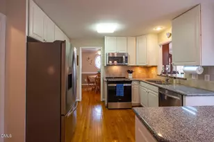 113 Sudbury Ln, Chapel Hill, NC 27516 - Photo 10