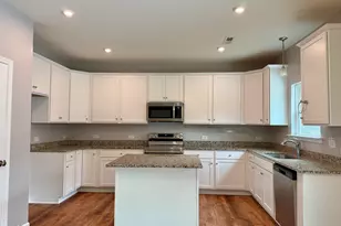 114 Sutherland Dr, Sanford, NC 27330 - Photo 2