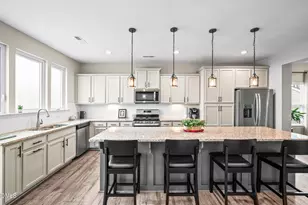 1306 Andover Wood Rd, Fuquay-Varina, NC 27526 - Photo 6