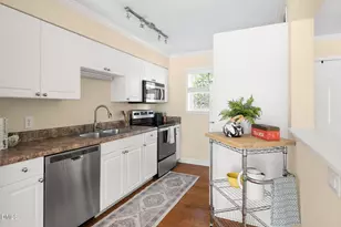 1513 E Franklin St, Chapel Hill, NC 27514 - Photo 8