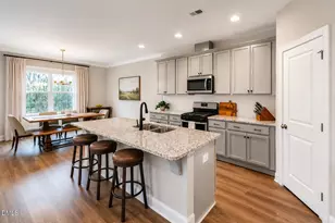 326 Sailor Wy, Fuquay Varina, NC 27526 - Photo 2