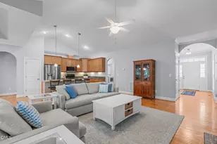 1132 Crystal Water Dr, Fuquay Varina, NC 27526 - Photo 10