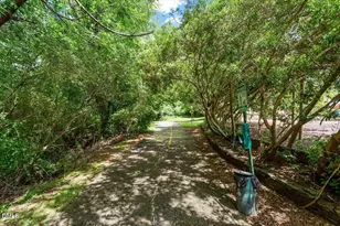 405 Jewell Dr, Chapel Hill, NC 27516 - Photo 68