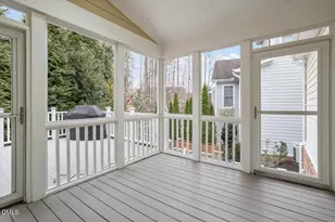 405 Jewell Dr, Chapel Hill, NC 27516 - Photo 12