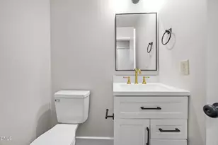 14 Tottenham Ln, Chapel Hill, NC 27517 - Photo 16