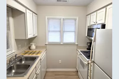 2811 Edridge Court #202, Raleigh, NC 27612 - Photo 8