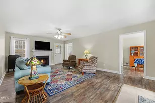 35 Harrison St, Zebulon, NC 27597 - Photo 6