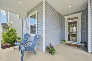 256 Summer Ranch Dr, Fuquay Varina, NC 27526 - Photo 2