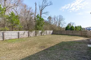 170 Fawnbrook Dr, Four Oaks, NC 27524 - Photo 18