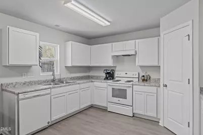 170 Fawnbrook Drive, Four Oaks, NC 27524 - Photo 8