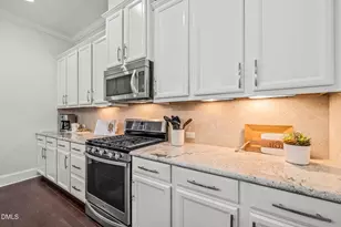 3604 Julia Ln, Raleigh, NC 27609 - Photo 12