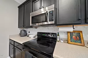 6708 Middleboro Dr, Raleigh, NC 27612 - Photo 16