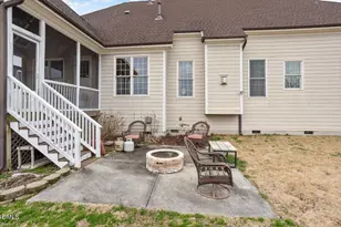 1013 Black River Dr, Zebulon, NC 27597 - Photo 8