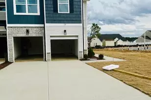 29 Joyner Park Dr, Rocky Mount, NC 27803 - Photo 4