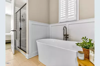 2904 Meadow Bluffs Way, Fuquay-Varina, NC 27526 - Photo 18