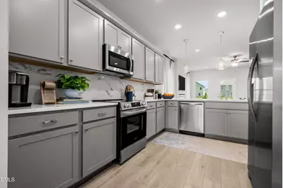 25 W American Marigold Drive, Benson, NC 27504 - Photo 8