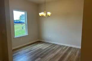 25 W American Marigold Dr, Benson, NC 27504 - Photo 4