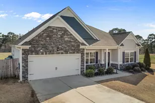 343 Highland Rhodes Dr, Clayton, NC 27520 - Photo 2