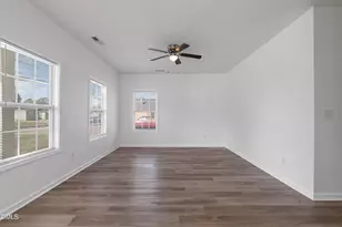 821 S 5th St, Smithfield, NC 27577 - Photo 8