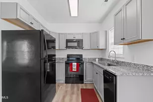 821 S 5th St, Smithfield, NC 27577 - Photo 10