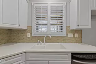 230 Lake Park Cir, Smithfield, NC 27577 - Photo 8