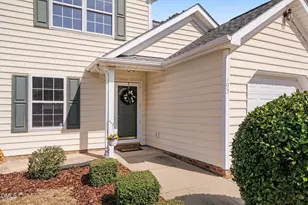 103 Thorncrest Dr, Apex, NC 27539 - Photo 2