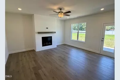 61 W Coulter Court, Selma, NC 27576 - Photo 4