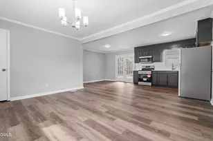 6010 Muscat Rd, Hope Mills, NC 28348 - Photo 6