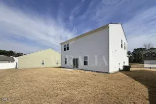 937 Berkeley Glen Rd, Zebulon, NC 27597 - Photo 2