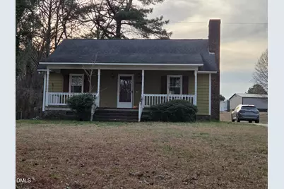 727 N Orange Street, Coats, NC 27521 - Photo 1