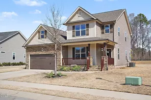 167 Fairview St, Clayton, NC 27520 - Photo 2