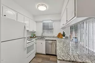 1128 Nottingham Cir, Cary, NC 27511 - Photo 14