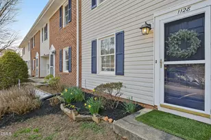 1128 Nottingham Cir, Cary, NC 27511 - Photo 2