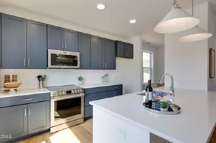 400 Blackwell Dr, Chapel Hill, NC 27514 - Photo 8