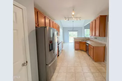 806 Widewaters Parkway, Knightdale, NC 27545 - Photo 2